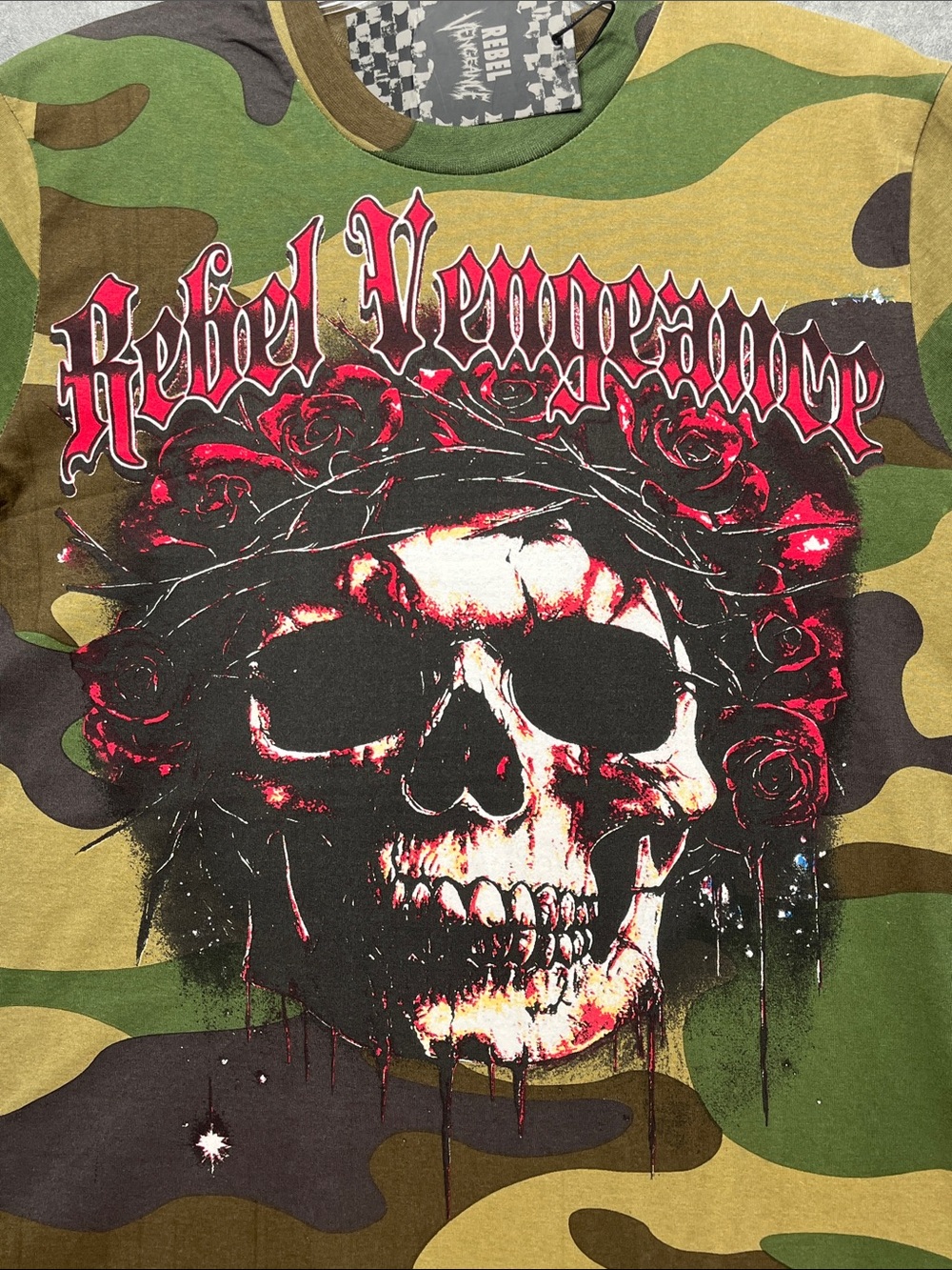 Rebel Vengeance Camo Skull Graphic T-Shirt NWT Large Gothic Streetwear